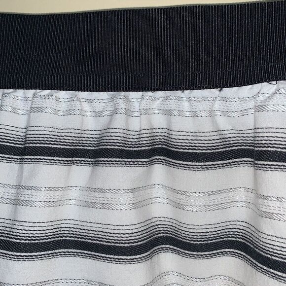 Ann Taylor Skirt White/Black/Silver Sz 10 - Picture 6 of 11